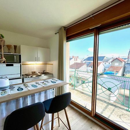 Salm, Coquet Studio Avec Balcon Ouistreham Εξωτερικό φωτογραφία