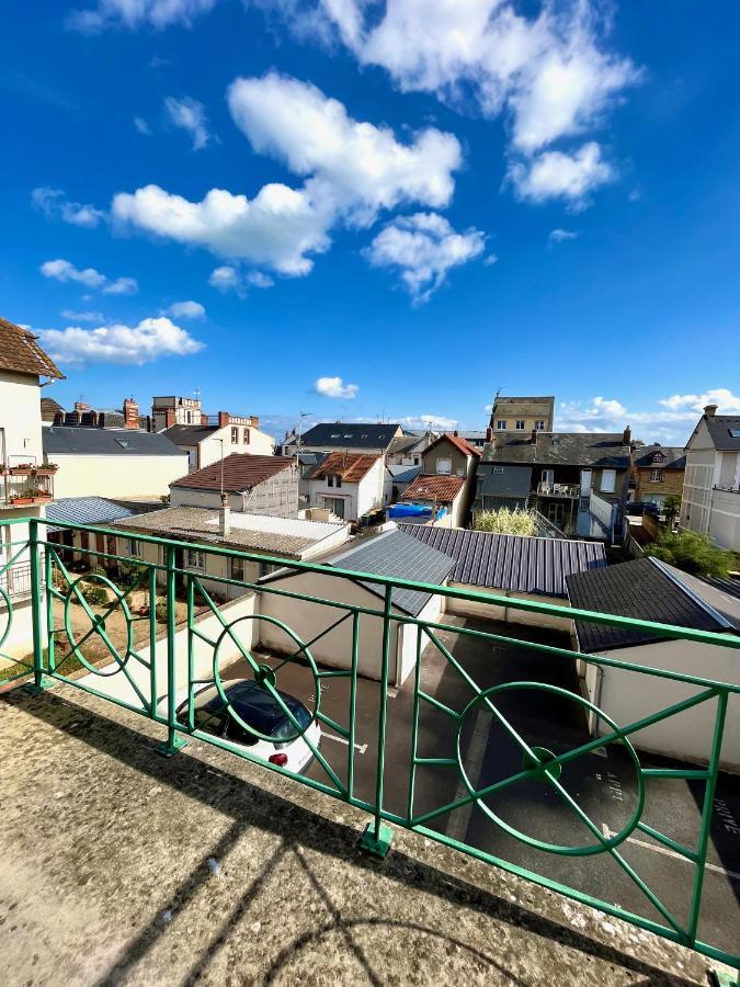 Salm, Coquet Studio Avec Balcon Ouistreham Εξωτερικό φωτογραφία