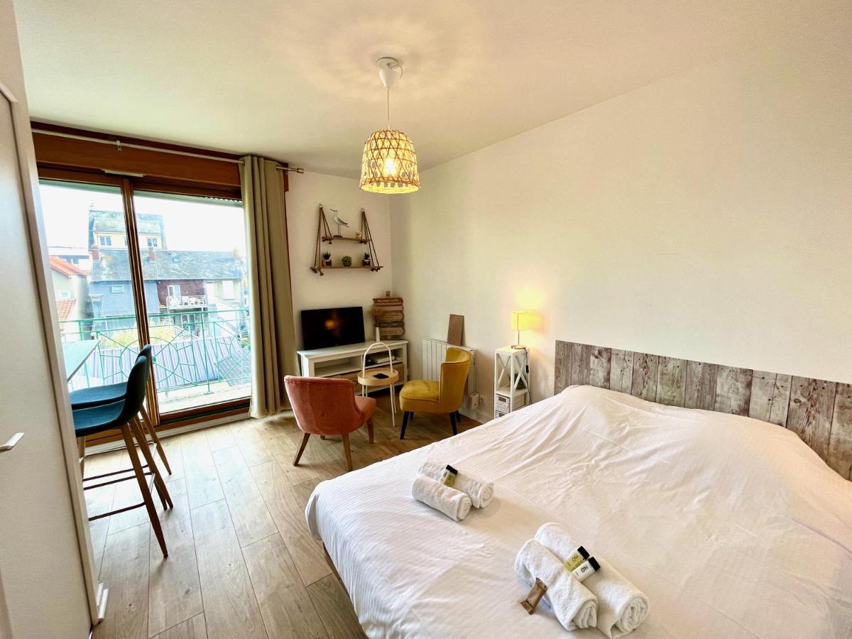 Salm, Coquet Studio Avec Balcon Ouistreham Εξωτερικό φωτογραφία