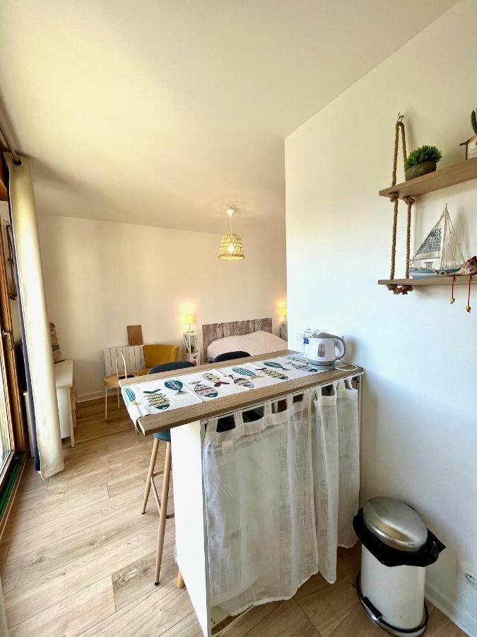 Salm, Coquet Studio Avec Balcon Ouistreham Εξωτερικό φωτογραφία