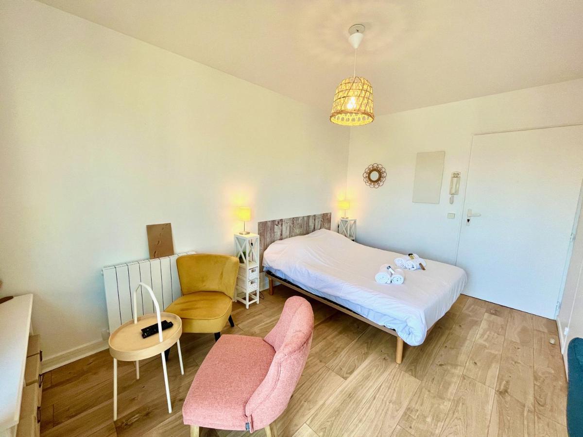 Salm, Coquet Studio Avec Balcon Ouistreham Εξωτερικό φωτογραφία